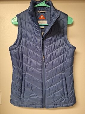 Columbia Women's Blue Quilted Omniheat Vest